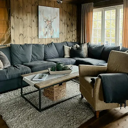 Charming Treehouse With View In Hafjell